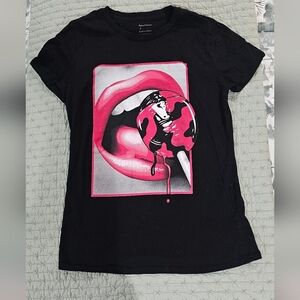 NWOT! Trendy Cool Graphic T-Shirt Lips Licking Lollipop Diamond Dreams